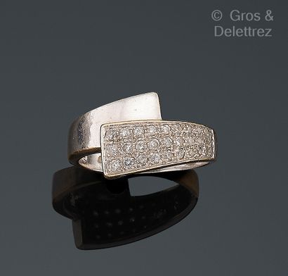 Bague croisée en or gris rhodié 750 millièmes,...