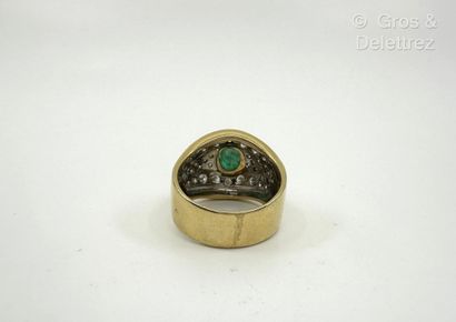 Travail italien
Bague dôme bandeau en or...