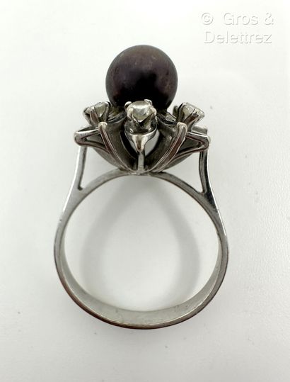 Travail des années 1960
Bague « Fleur » en...