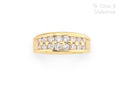 Travail français
Bague jonc en or jaune 750...