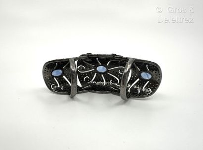 KIRAT YOUNG
Bague articulée à trois corps...