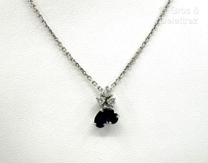 Travail français
Pendentif en or gris 750...