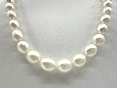 Collier d’un rang de perles de culture d’eau...