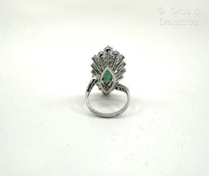 Travail français des années 1960
Bague «...