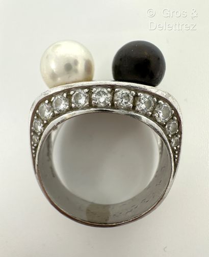 Bague « Toi et Moi » en or gris 750 millièmes...