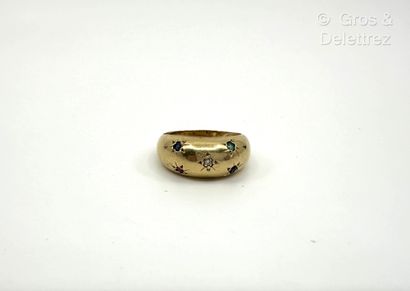 Bague jonc bombée en or jaune 750 millièmes,...