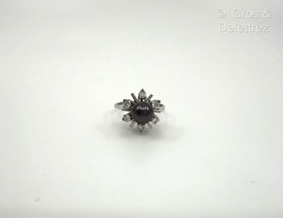 Travail des années 1960
Bague « Fleur » en...