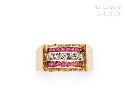 Travail français des années 1940
Bague «...
