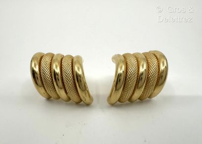 Travail italien
Paire de boucles d’oreilles...