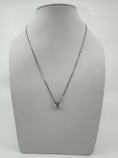 Collier en or gris 750 millièmes à fine maille...