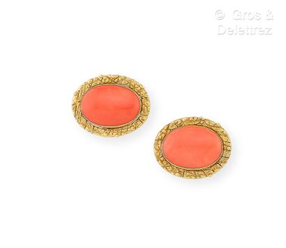 Travail italien
Paire de boutons d’oreilles...