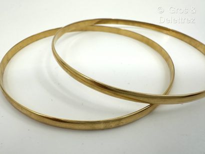 Travail français
Deux bracelets joncs en...