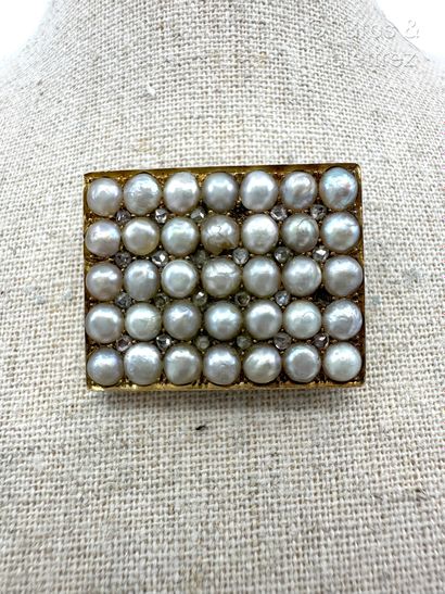Broche rectangulaire en or jaune 585 millièmes,...
