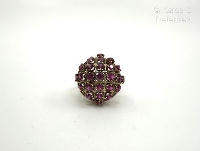 Bague boule ajourée en or jaune 375 millièmes,...