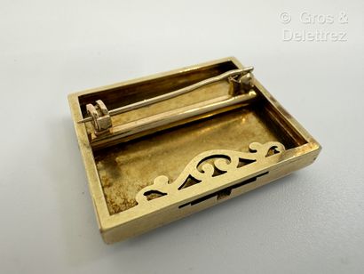 Broche rectangulaire en or jaune 585 millièmes,...