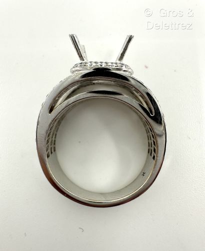 WASKOLL
Monture de bague bandeau en or gris...