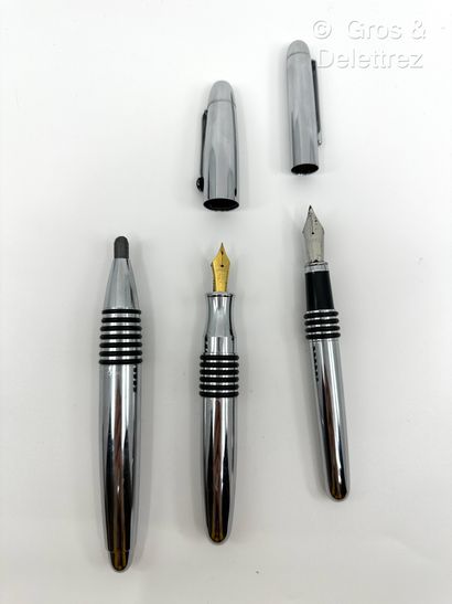 WECLE et ADDEX
Lot de trois stylos en métal...