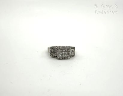 Bague bandeau en or gris 750 millièmes et...