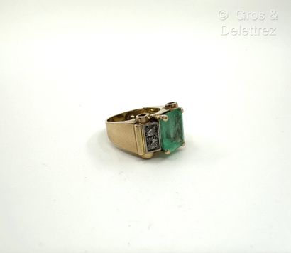 Travail des années 1940
Bague « Tank » en...