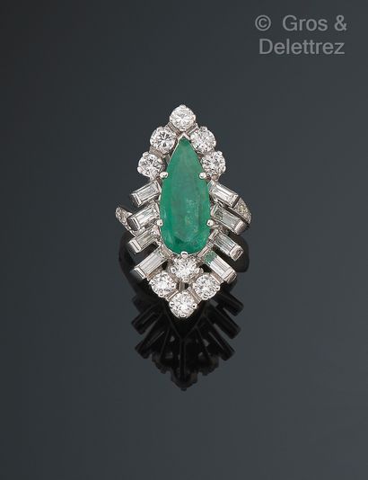 Travail français des années 1960
Bague «...