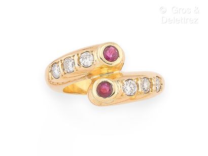 Bague croisée « Toi et Moi » en or jaune...
