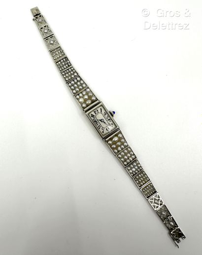 Travail suisse des années 1920-1930
Montre-bracelet...