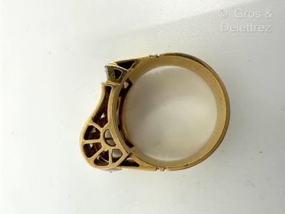 Travail français des années 1940
Bague «...