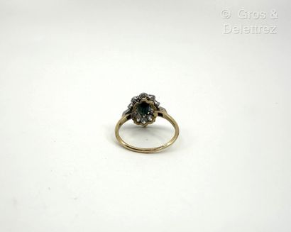 Bague pompadour en or jaune 750 millièmes...