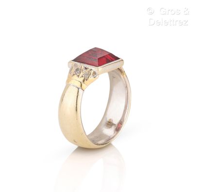 Travail français
Bague en or rhodié 750 millièmes...
