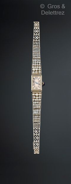 Travail suisse des années 1920-1930
Montre-bracelet...