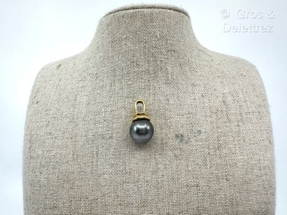 Pendentif « Goutte » en or jaune 750 millièmes...