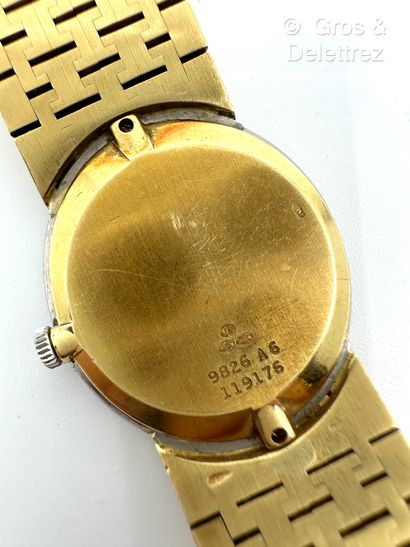 PIAGET, Référence « 9826 A 6 », Années 1970
Bracelet-montre...