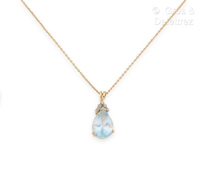 Pendentif en vermeil 800 millièmes, topaze...