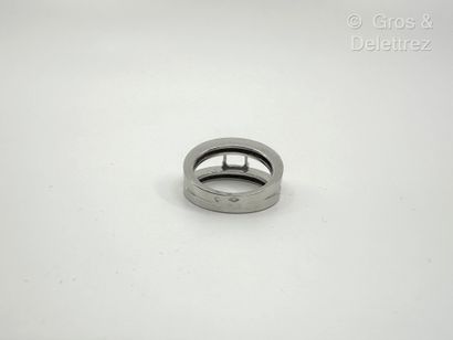 Travail français
Monture de bague bandeau...