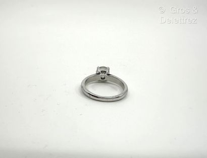 Travail français
Solitaire en or gris 750...