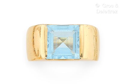 RUBER, Travail italien
Bague jonc en or jaune...