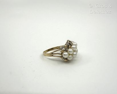 Bague bandeau feuillagée en or jaune 585...