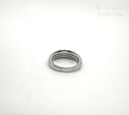 WASKOLL
Bague jonc en or gris 750 millièmes...