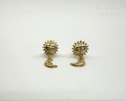 Paire de pendants d’oreilles « Soleil et...