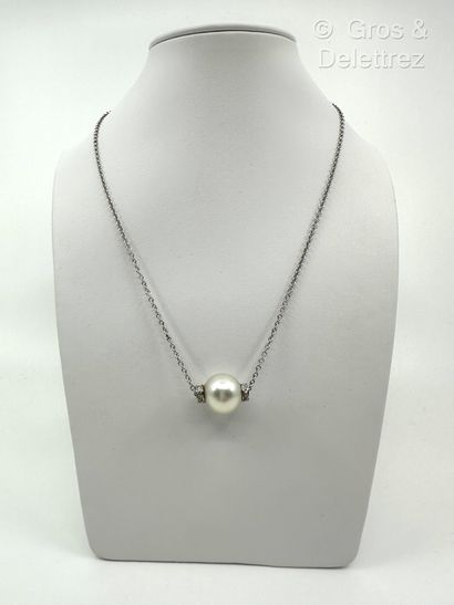 Collier en or gris 585 millièmes à maille...