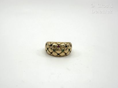 Bague jonc « Matelassée » en or jaune 750...