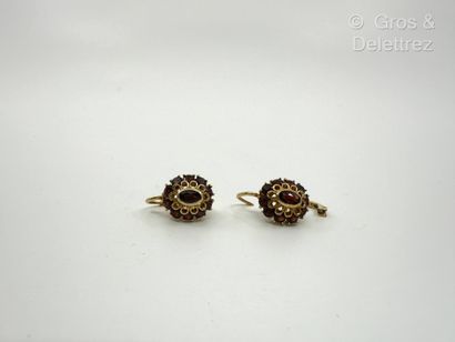 Travail italien
Paire de boucles d’oreilles...