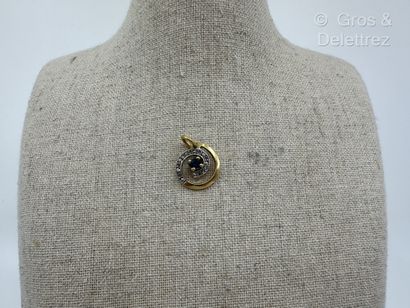 Travail français
Pendentif « Spirale » en...