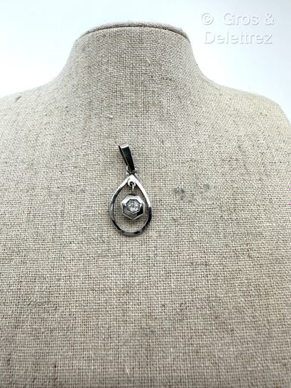 Pendentif « Goutte » en or gris 750 millièmes...