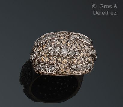 Travail français
Bague bandeau en or noirci...