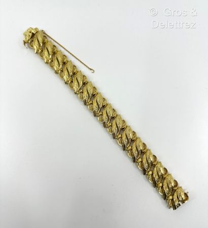 Bracelet ruban en or jaune 750 millièmes...