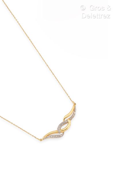Collier « Volutes » en or jaune et or gris...