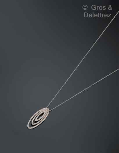 Pendentif oblong en or gris 750 millièmes...