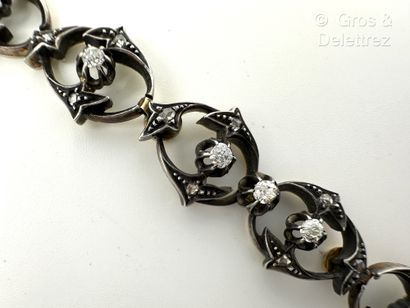 Travail français de la fin du XIXe siècle
Bracelet...