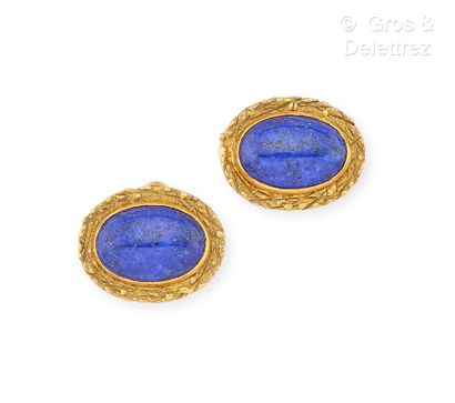 Travail italien
Paire de boutons d’oreilles...